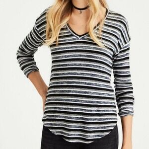 AMERICAN EAGLE Soft & Sexy L Plush Black White Stripe V-Neck Long Sleeve Tee Top